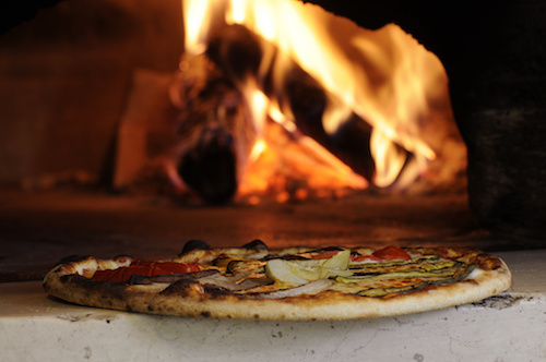 The Toppings a Wood-Fired Oven Chef Cannot Ignore - ValorianiUK